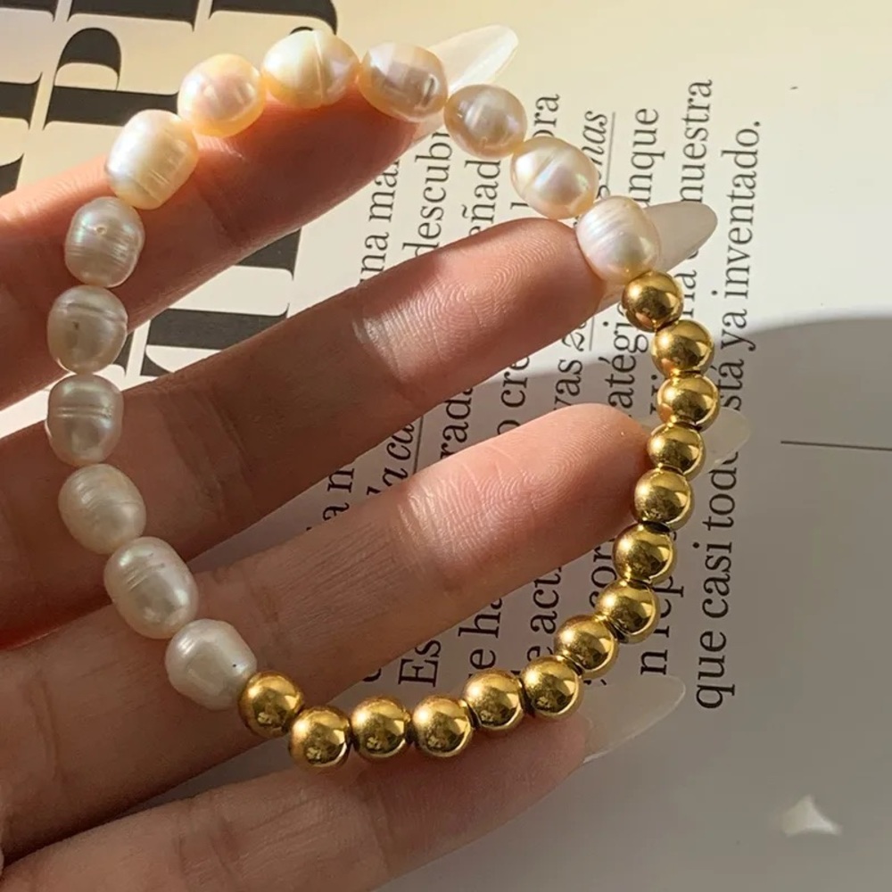 Heart Bracelet Stack Set! - Picture 3 of 4